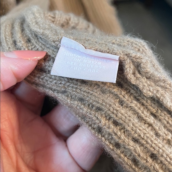 The Cashmere Project XS 100% Cashmere Oversized Tan Sweater Cardigan Pockets - Picture 3 of 7